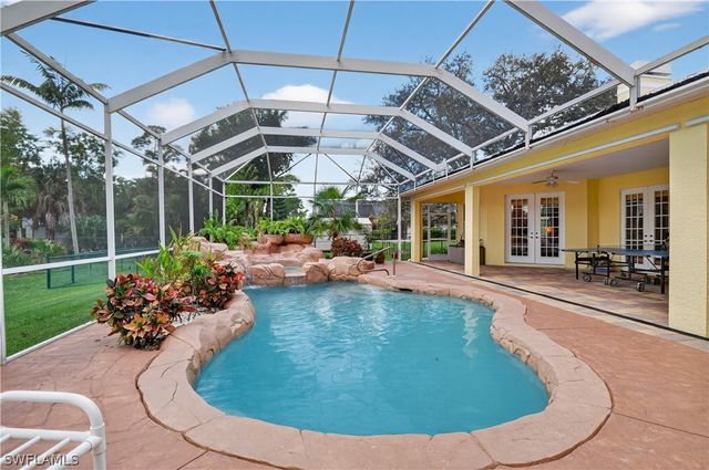 6416 Mark LN, Fort Myers, FL 33966