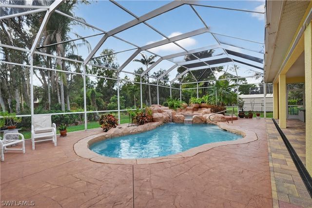 6416 Mark LN, Fort Myers, FL 33966