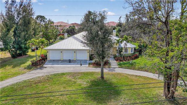6416 Mark LN, Fort Myers, FL 33966