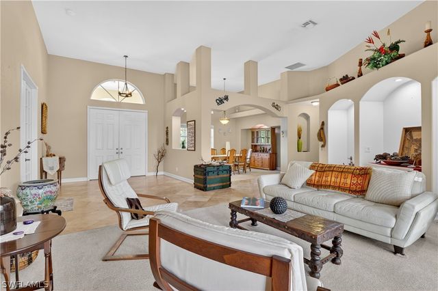 6416 Mark LN, Fort Myers, FL 33966