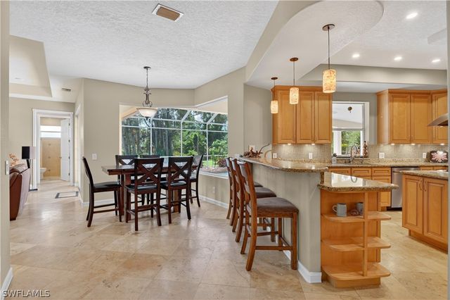 6416 Mark LN, Fort Myers, FL 33966