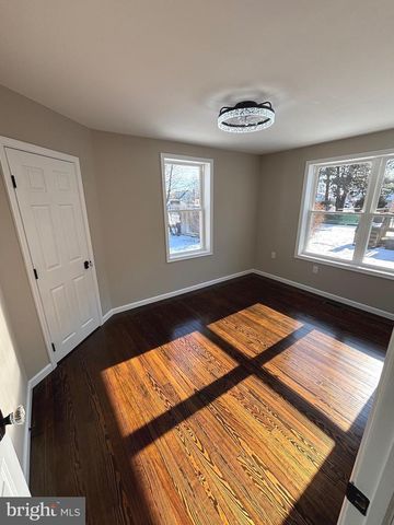 402 BOULEVARD ST, Florence, NJ 08518