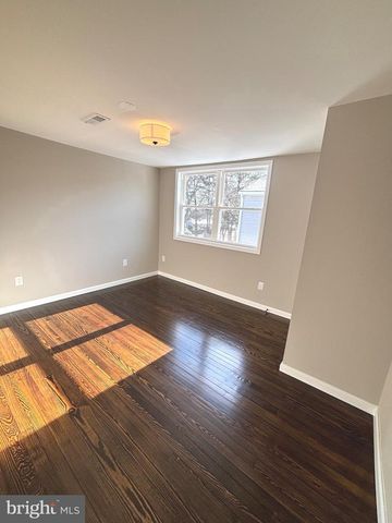 402 BOULEVARD ST, Florence, NJ 08518