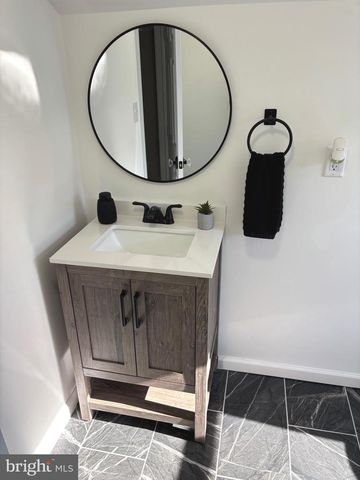 402 BOULEVARD ST, Florence, NJ 08518