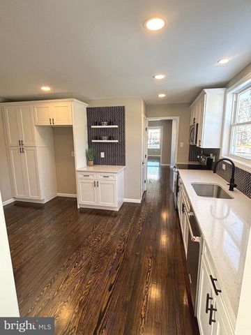 402 BOULEVARD ST, Florence, NJ 08518