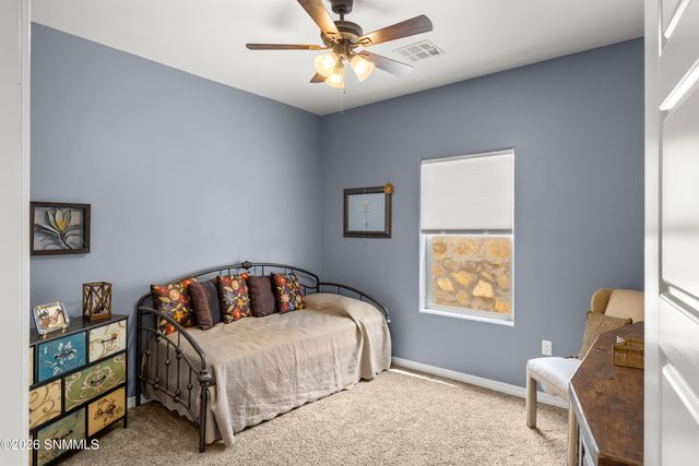 940 Flora Vista Drive, Las Cruces, NM 88007