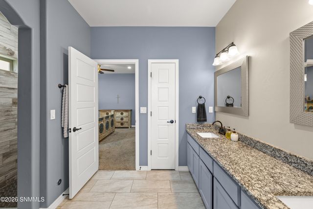 940 Flora Vista Drive, Las Cruces, NM 88007