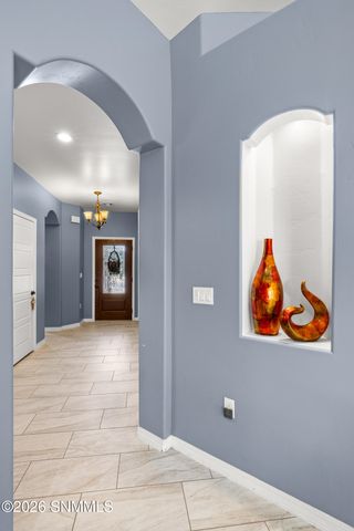 940 Flora Vista Drive, Las Cruces, NM 88007
