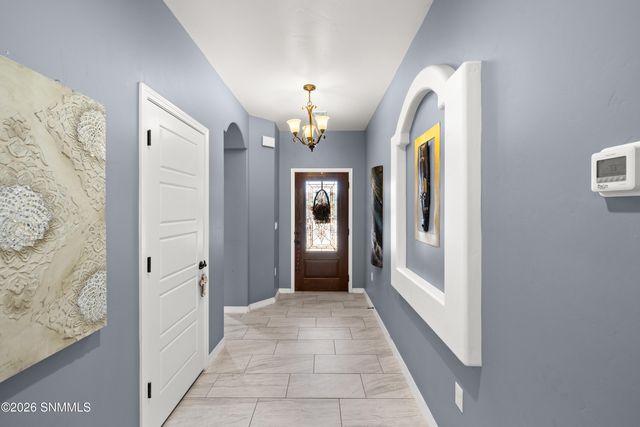 940 Flora Vista Drive, Las Cruces, NM 88007