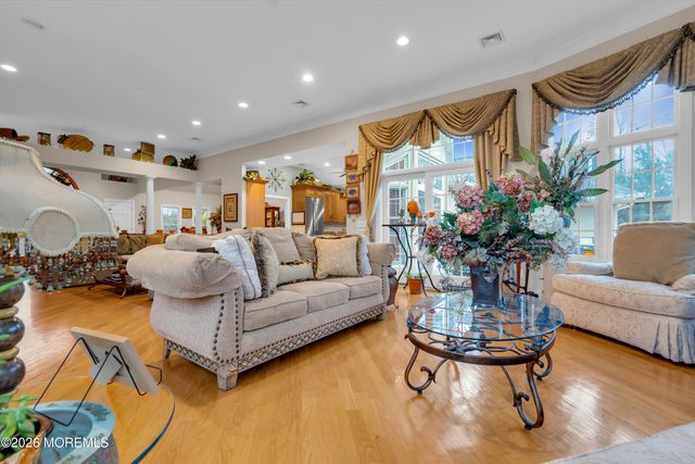 481 Eagle Point Drive, Toms River, NJ 08753