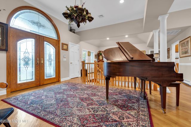 481 Eagle Point Drive, Toms River, NJ 08753