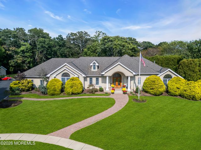 481 Eagle Point Drive, Toms River, NJ 08753