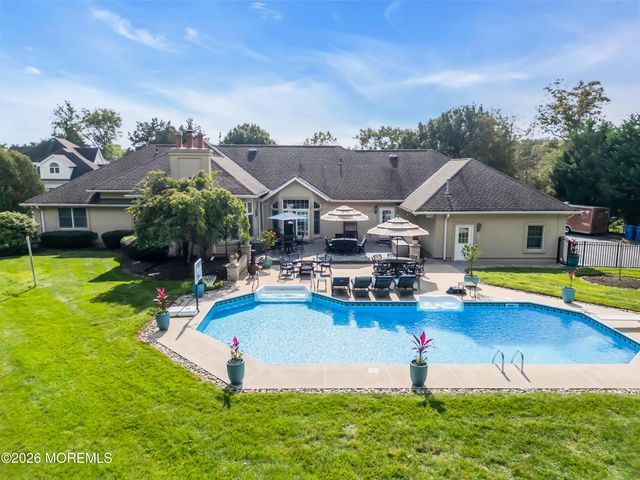 481 Eagle Point Drive, Toms River, NJ 08753