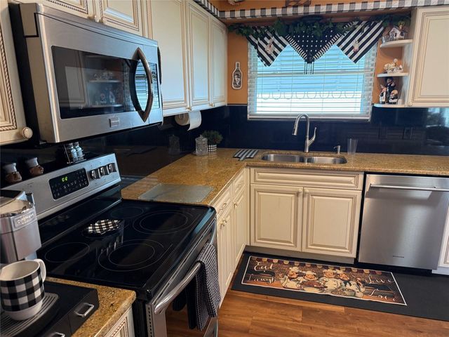 725 PALMA DRIVE, The Villages, FL 32159