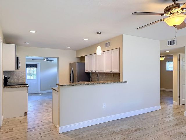 2212 VINSON AVENUE, Sarasota, FL 34232