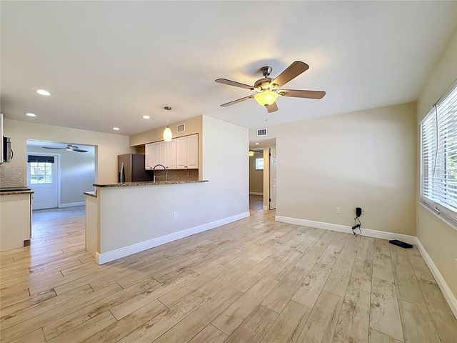2212 VINSON AVENUE, Sarasota, FL 34232
