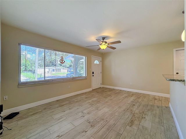 2212 VINSON AVENUE, Sarasota, FL 34232
