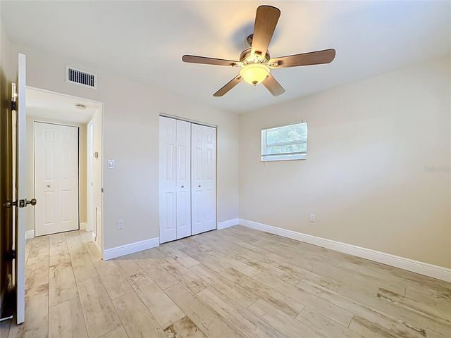 2212 VINSON AVENUE, Sarasota, FL 34232