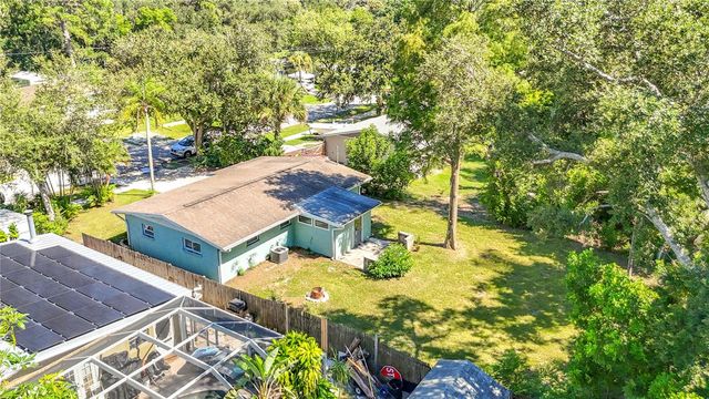2212 VINSON AVENUE, Sarasota, FL 34232