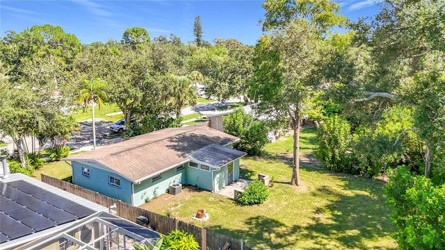 2212 VINSON AVENUE, Sarasota, FL 34232