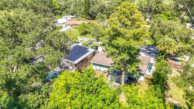 2212 VINSON AVENUE, Sarasota, FL 34232