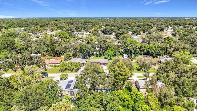 2212 VINSON AVENUE, Sarasota, FL 34232