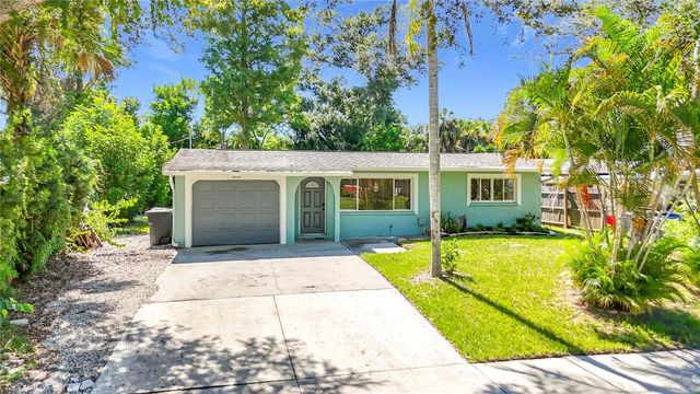 2212 VINSON AVENUE, Sarasota, FL 34232