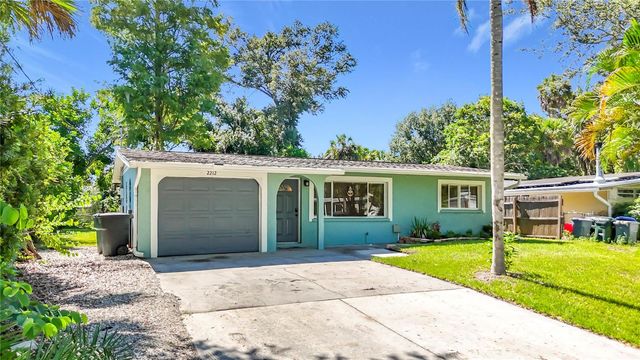 2212 VINSON AVENUE, Sarasota, FL 34232