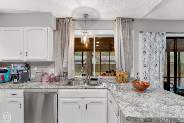 1004 Rosemond Avenue, Jonesboro, AR 72401