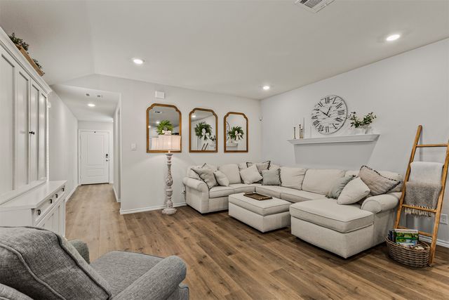 1020 Rio Bravo Drive, Forney, TX 75126