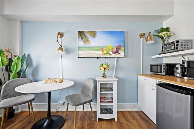 235 Sunrise Avenue 3008, Palm Beach, FL 33480