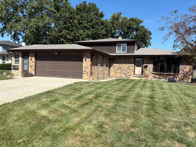 527 Osage Drive, Dyer, IN 46311