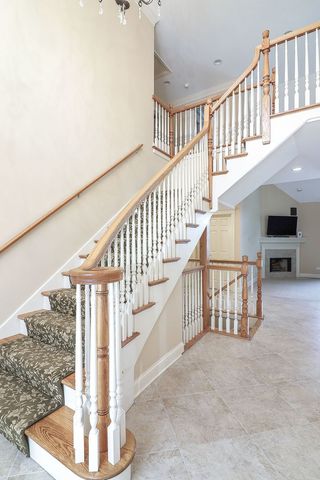 1751 Rizzi Lane, Bartlett, IL 60103