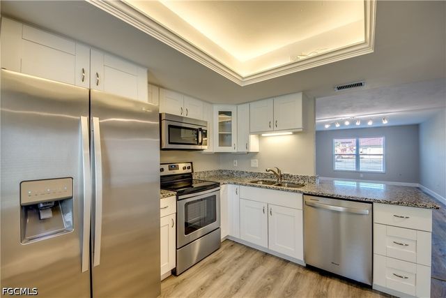 2526 SE 16th PL 108, Cape Coral, FL 33904