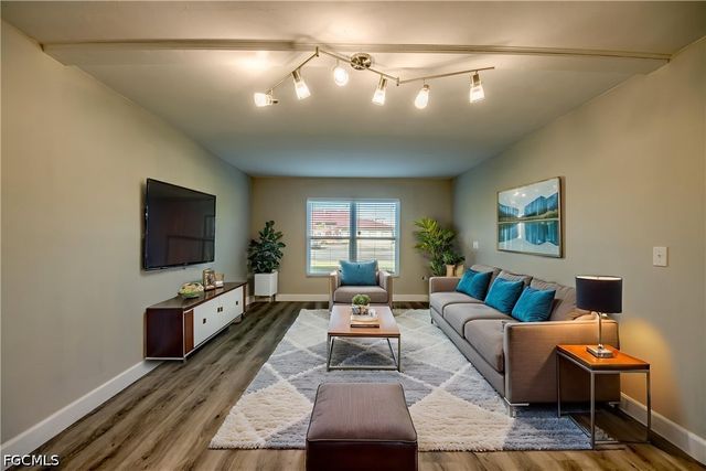 2526 SE 16th PL 108, Cape Coral, FL 33904