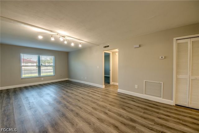 2526 SE 16th PL 108, Cape Coral, FL 33904