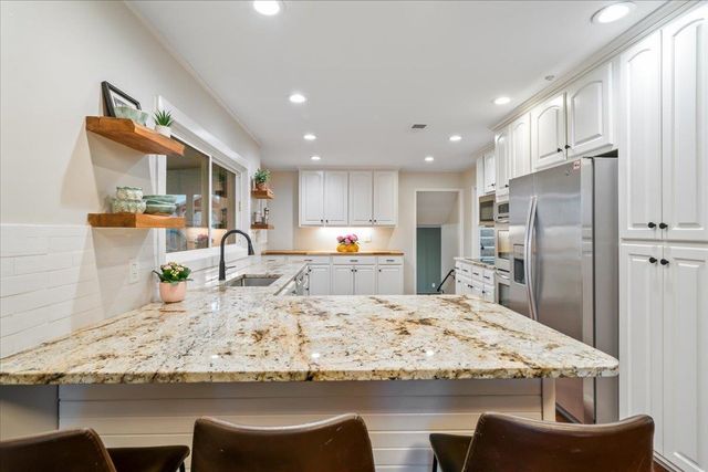 1595 MCHENRY CV, Germantown, TN 38138