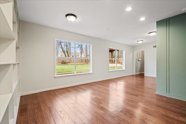 1595 MCHENRY CV, Germantown, TN 38138