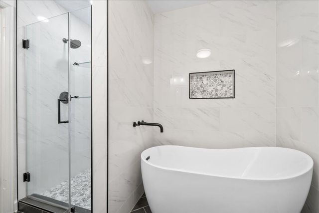 1595 MCHENRY CV, Germantown, TN 38138