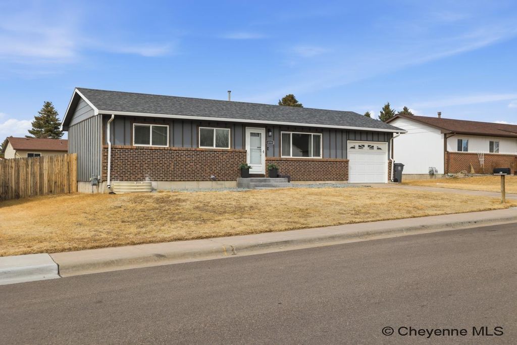 4500 PIERCE AVE, Cheyenne, WY 82001