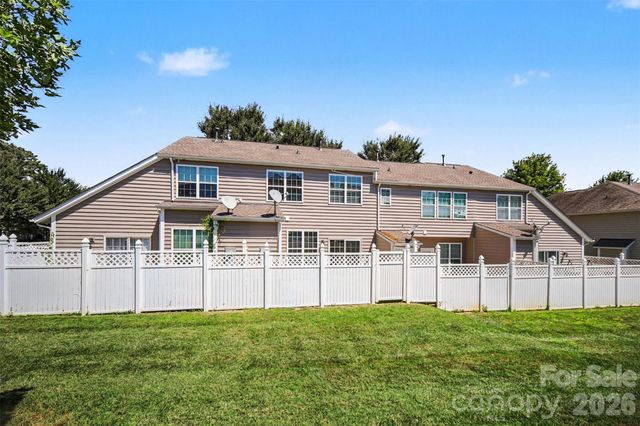 229 Misty Knoll Lane, Belmont, NC 28012