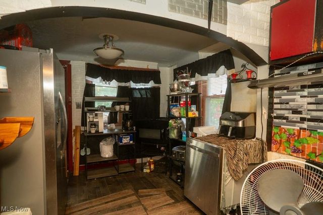 550 E 107th Street, Cleveland, OH 44108