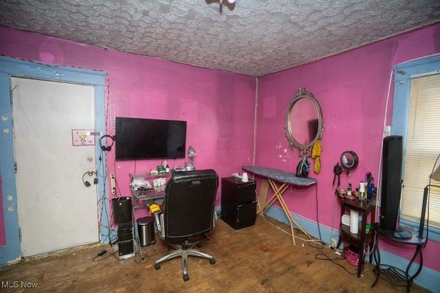 550 E 107th Street, Cleveland, OH 44108