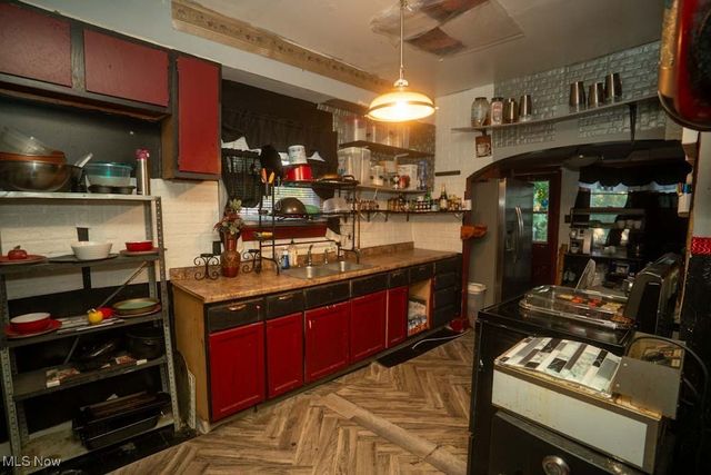 550 E 107th Street, Cleveland, OH 44108