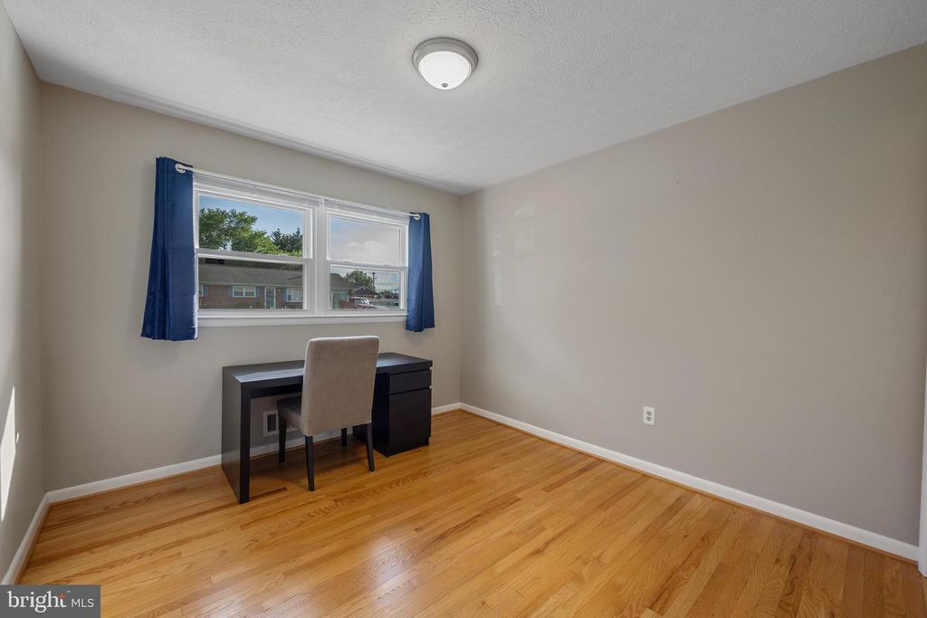 Image 20 of property listing at 702 FLINTLOCK DR, Bel Air, MD 21015