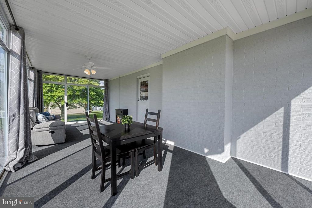 Image 3 of property listing at 702 FLINTLOCK DR, Bel Air, MD 21015