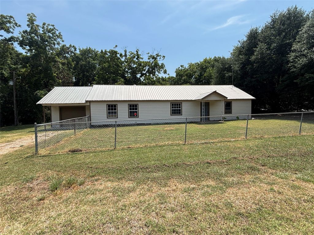 8844 State Highway 56, Sherman, TX 75090