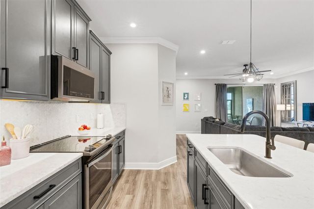 19298 BLUE POND DRIVE, Lutz, FL 33558