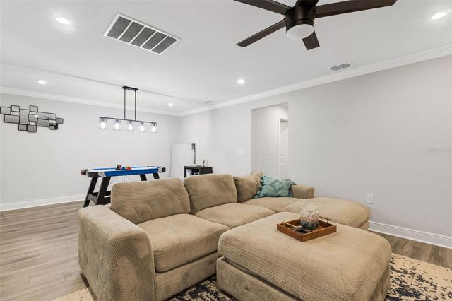 19298 BLUE POND DRIVE, Lutz, FL 33558