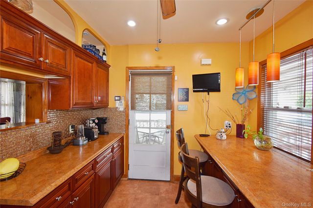 142 Beechwood Avenue, Mount Vernon, NY 10553